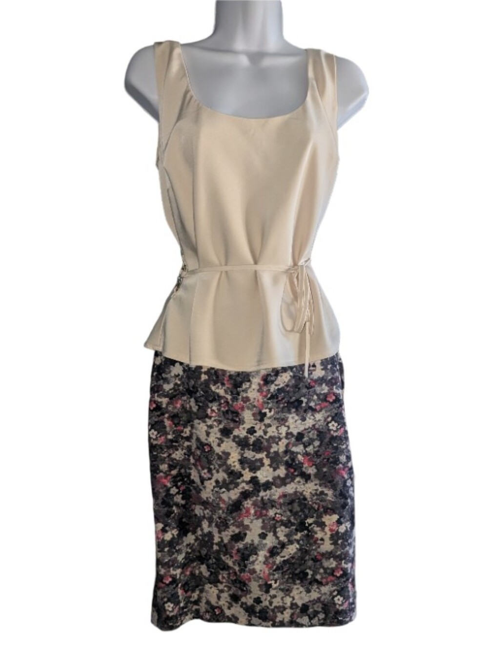 Square neck Shell Tank Top - Picture 5 of 8